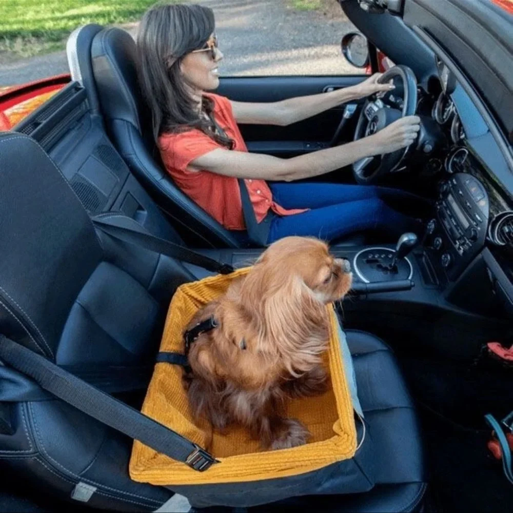 Kurgo Rover Dog Car Booster Seat for Dogs up to 13.5kg Dog Car Travel K00044